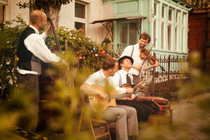 Monsieur Pompadour Gipsy Swing Bandfoto by Svea Poestges